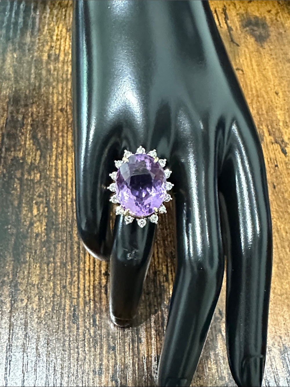 Large Vintage Amethyst Diamond Cocktail Gold Ring 18kt